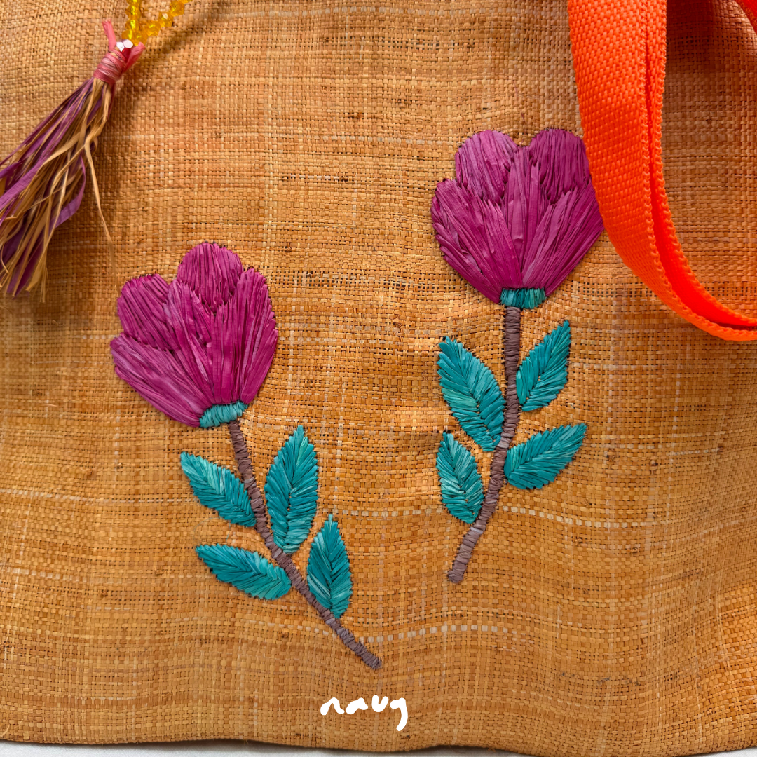Tulips Raffia Bag